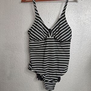 Catalina Striped One Piece Swimsuit   Size M (8-10)